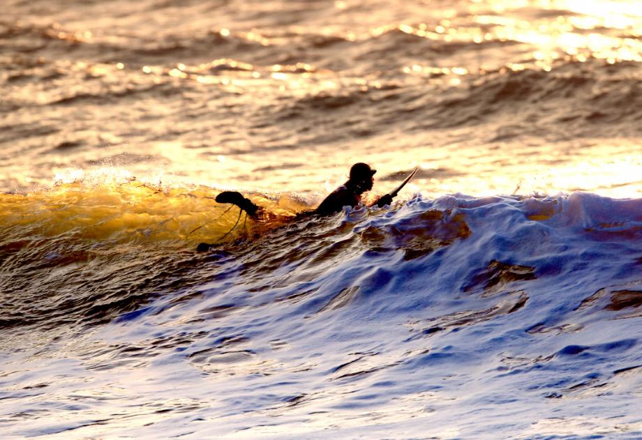‘만리포니아’ 태안 만리포, ‘서핑 천국’으로 급부상!