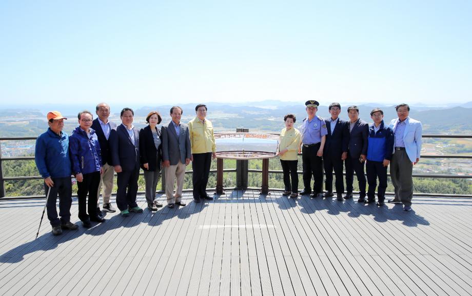 태안군, 백화산 전망대 개방행사 ‘54년 만에 군민 품으로!’