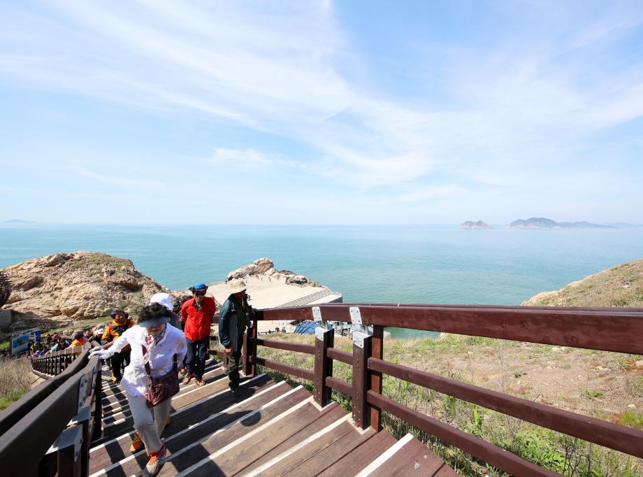 태안군 ‘신비의 섬’ 옹도, 관광객 필수코스로 각광!