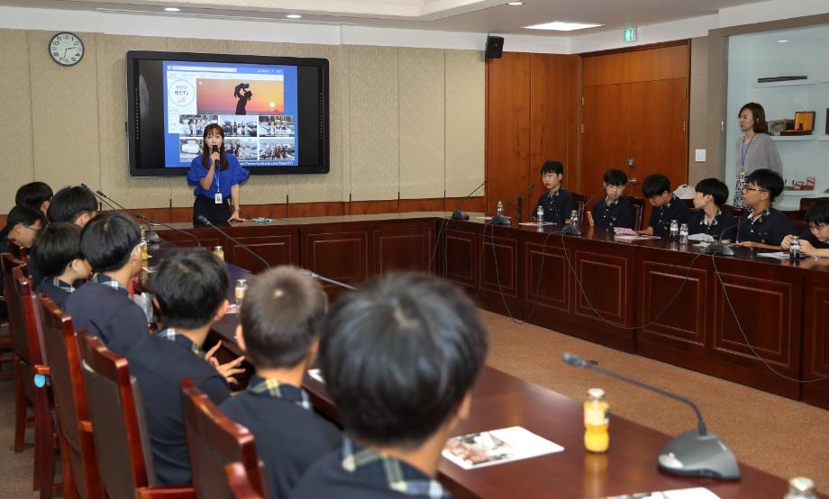 ‘나도 미래의 태안군 공무원’, 자유학기제 직업체험 큰 호응