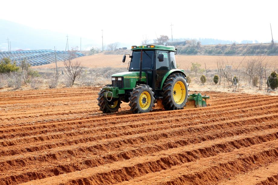 태안군, ‘농작업 직접 지원’ 농촌 일손부족 해소!