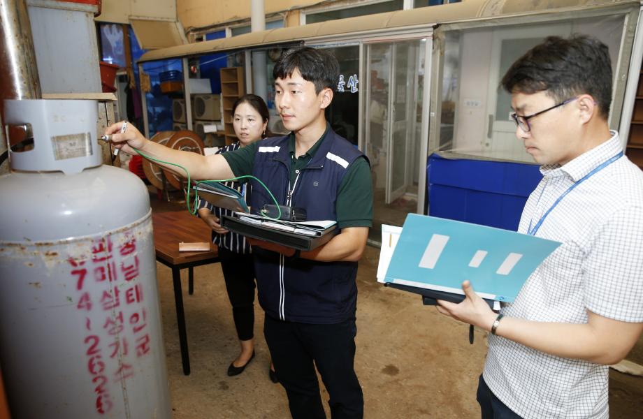 태안군, 추석연휴 앞두고 ‘안전한 전통시장’ 조성 앞장!