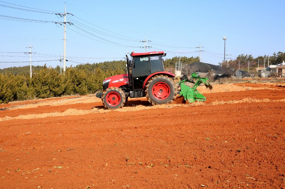 태안군, ‘농작업 직접 지원’ 농촌 일손부족 해소!