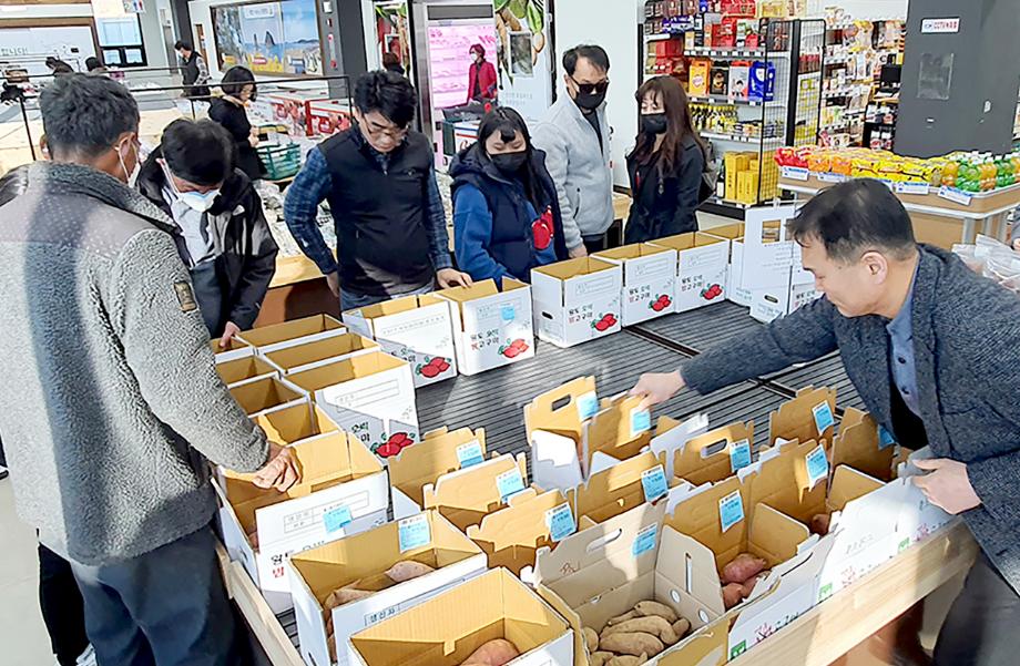태안군 로컬푸드 직매장, 코로나19 사태로 판로 막힌 농가 큰 도움!