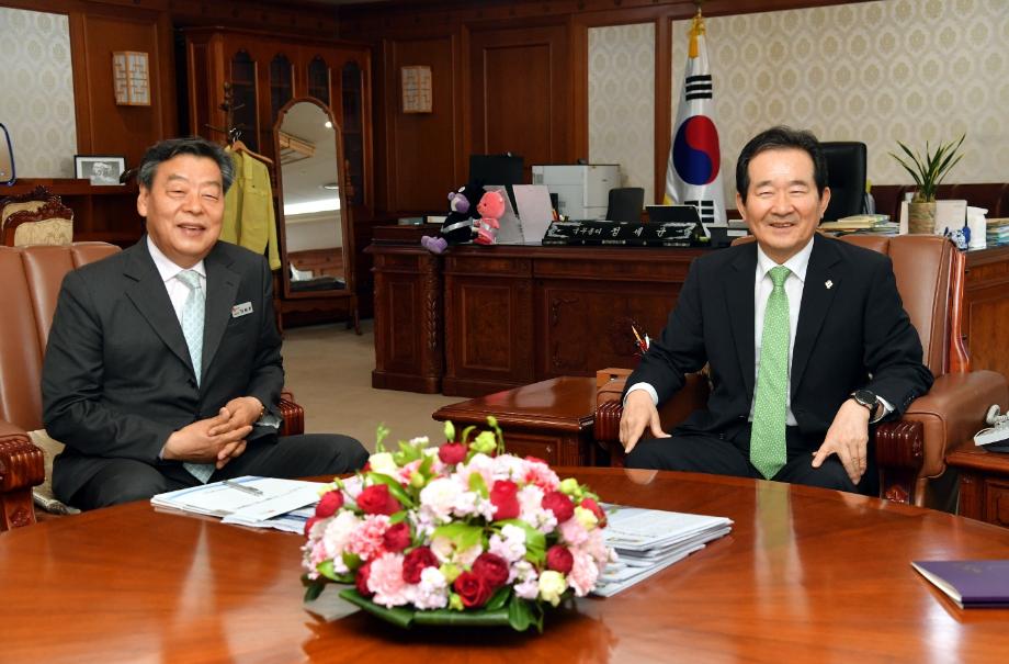 태안군, 국무총리 만나 ‘국도38호 이원-대산 연륙교 건설’ 국가종합계획 조속 반영 요청!