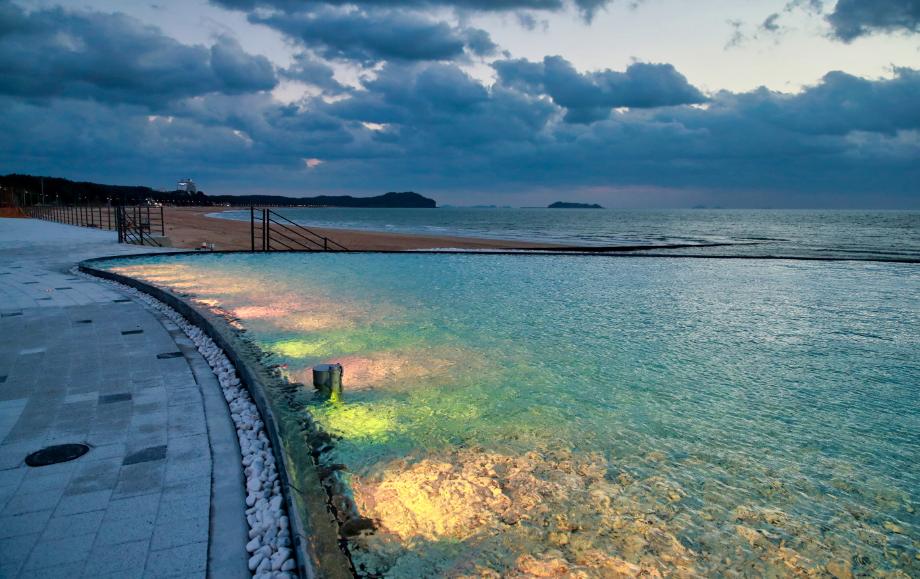‘낙조 명소’ 태안 꽃지해수욕장, 이제 전국 최고 ‘인생샷 명소’로!