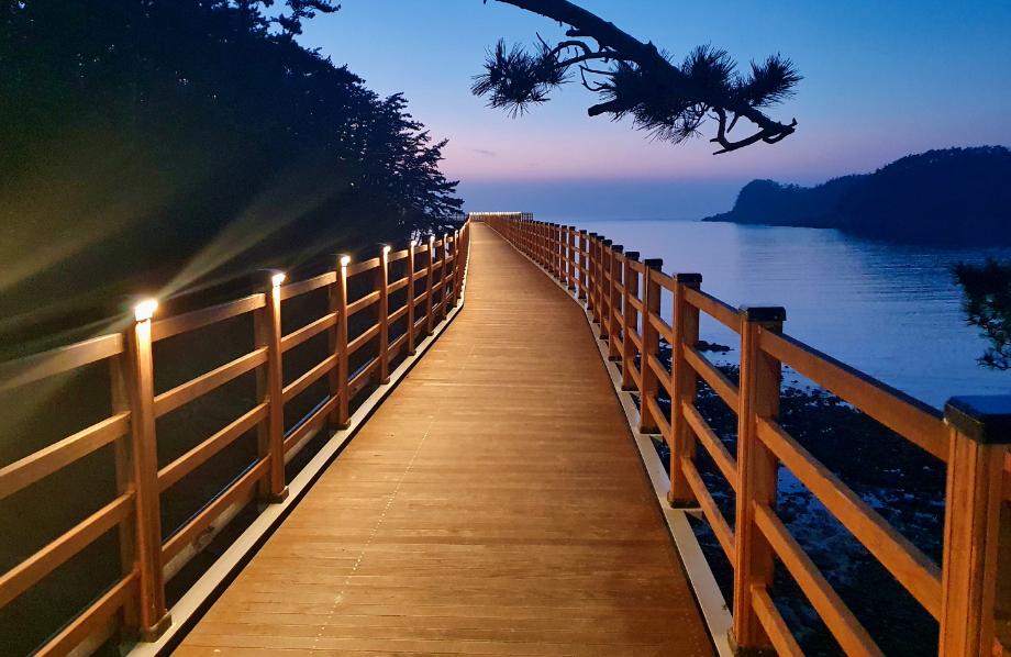 태안군 만리포 뭍닭섬, 아름다운 ‘힐링의 명소’로 뜬다!