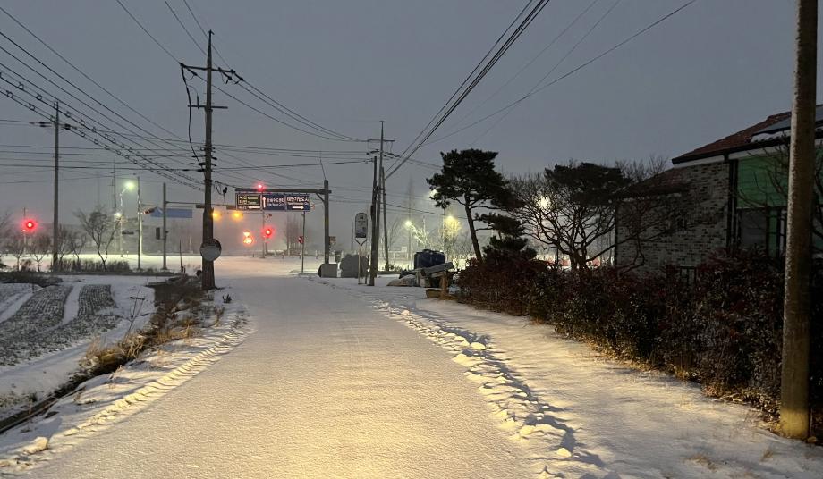 태안군, ‘예비비 긴급 투입’ 겨울철 교통불편 해소 앞장!