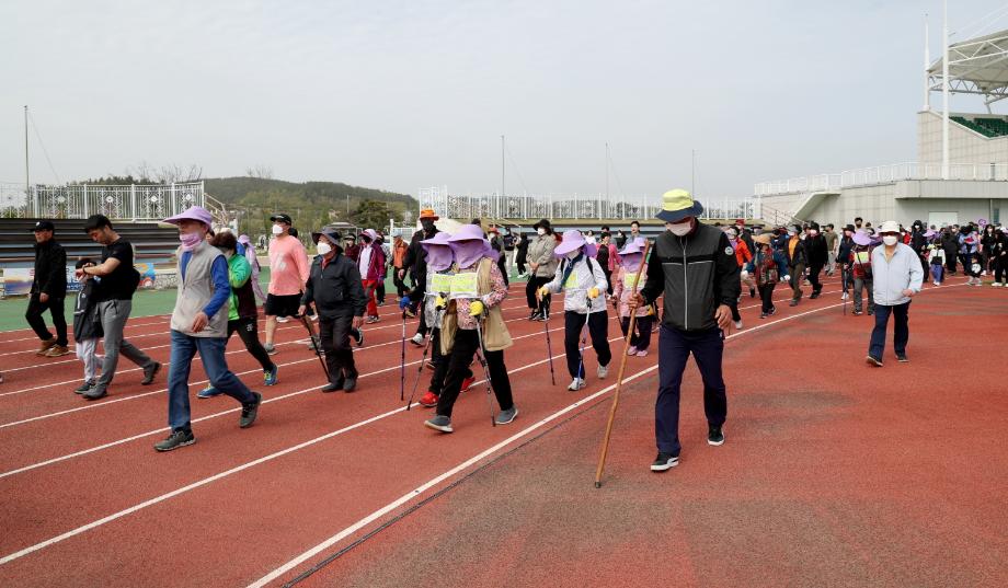 한마음으로 치매 극복’ 태안군 치매극복 태안걷기 행사 성료