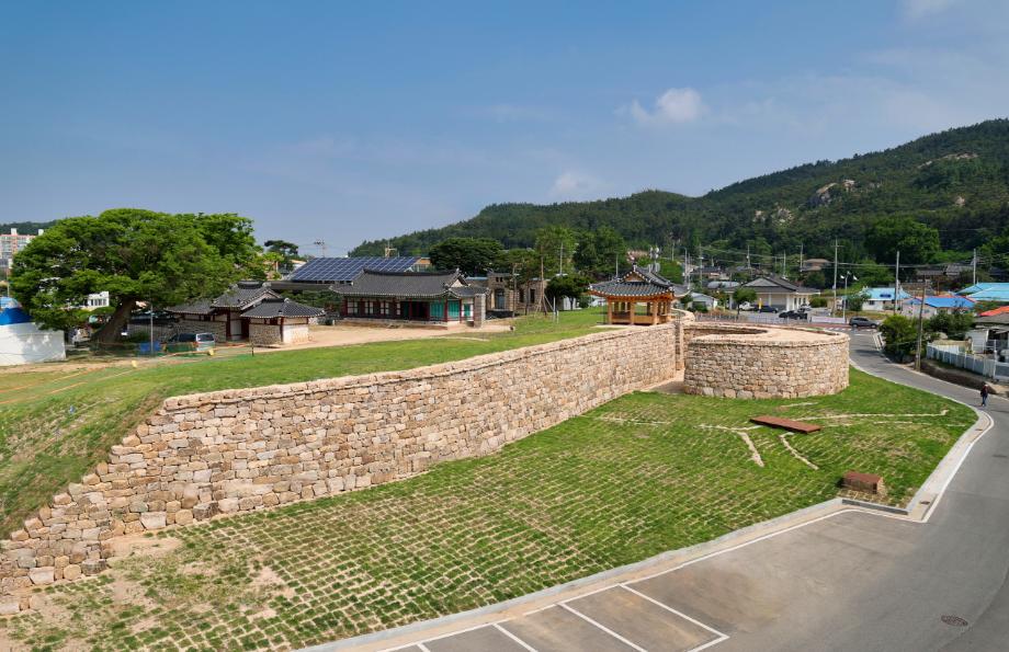 태안군, “태안읍성에서 가을 초입의 낭만 만끽하세요!”