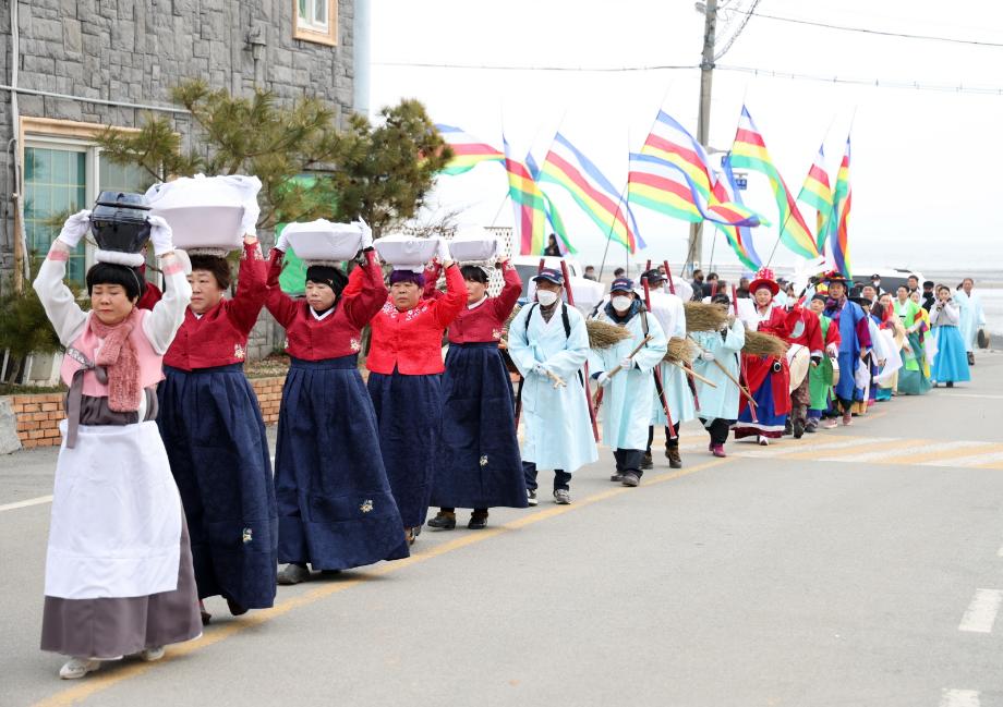 태안군, 설 연휴 ‘새해 만복 기원’ 황도 붕기풍어제 개최!
