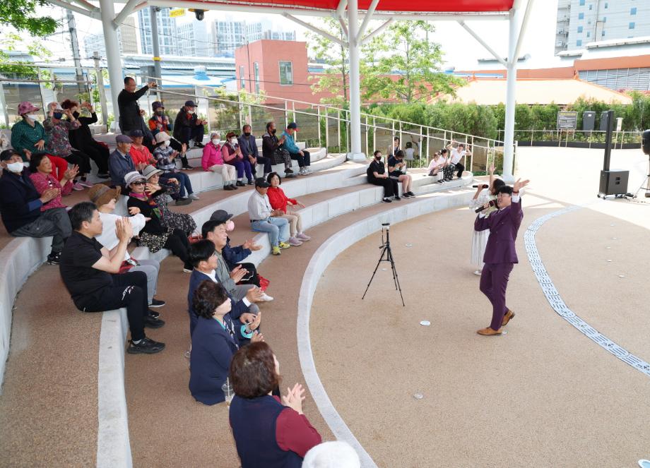 태안군, 태안읍 중앙로 광장서 매주 토요일 상설 공연 개최!