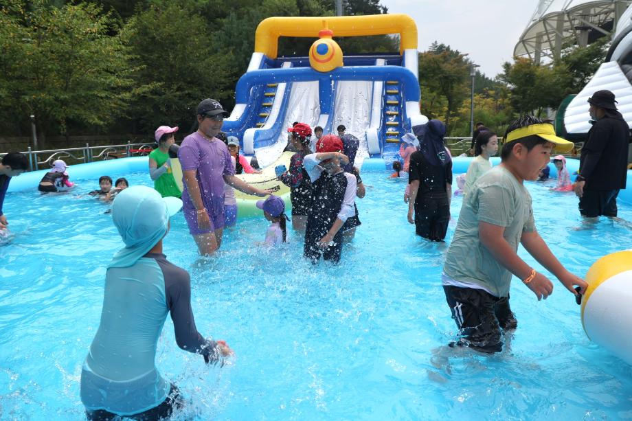 “무더위 스트레스 날려요!” 태안군 청소년 어울림마당 성료
